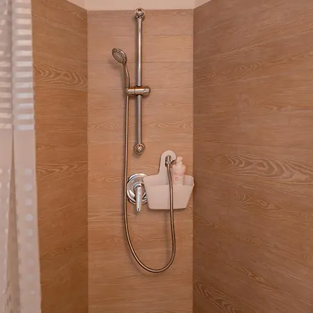 Apartment Viale Lecco By Wonderful Italy