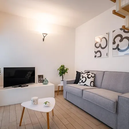 Viale Lecco By Wonderful Italy Como